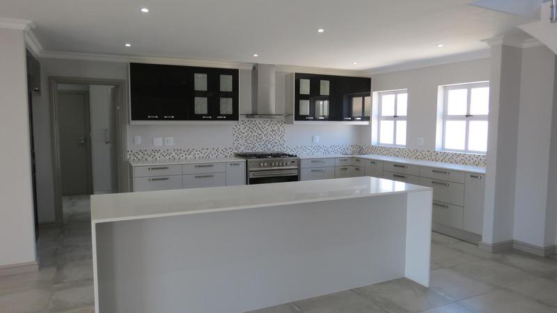 4 Bedroom Property for Sale in Myburgh Park Western Cape